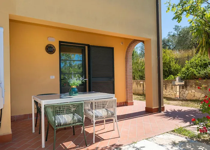 Relax In Toscana Con Piscina E Pet Castellina Marittima